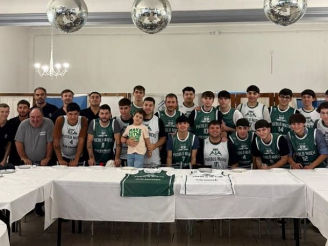 Pueblo Nuevo present� su equipo para la Liga Provincial